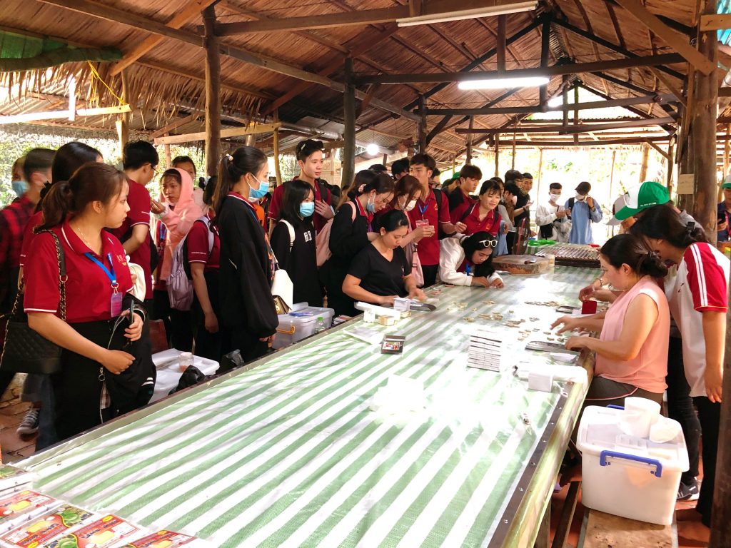 Traditional Villages-Deluxe Group Tours