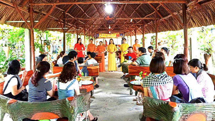 Don Ca Tai Tu-Deluxe Group Tours