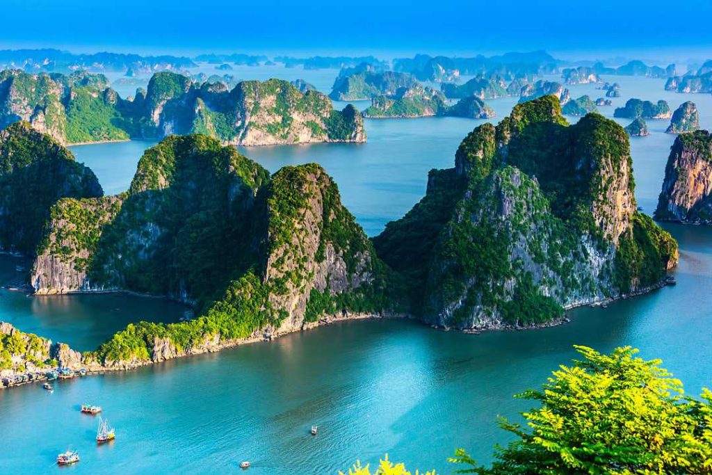 Best place to visit in Vietnam-Deluxe Group Tours