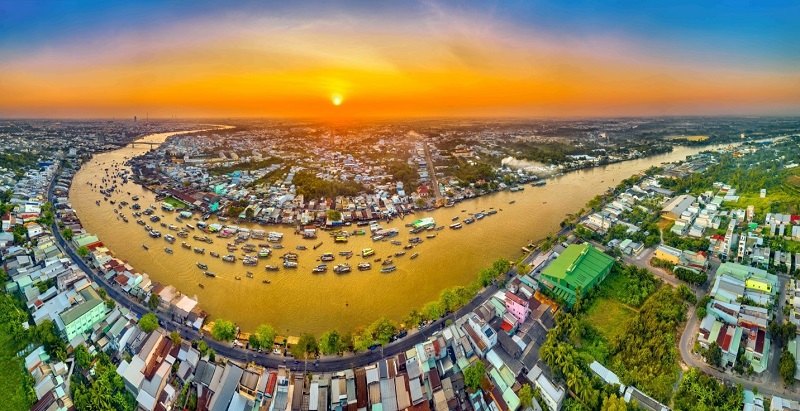Cai Rang Floating Market - Best Places to visit in Vietnam
