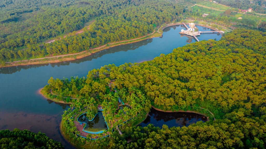 Thuy Tien Lake-Deluxe Group Tours