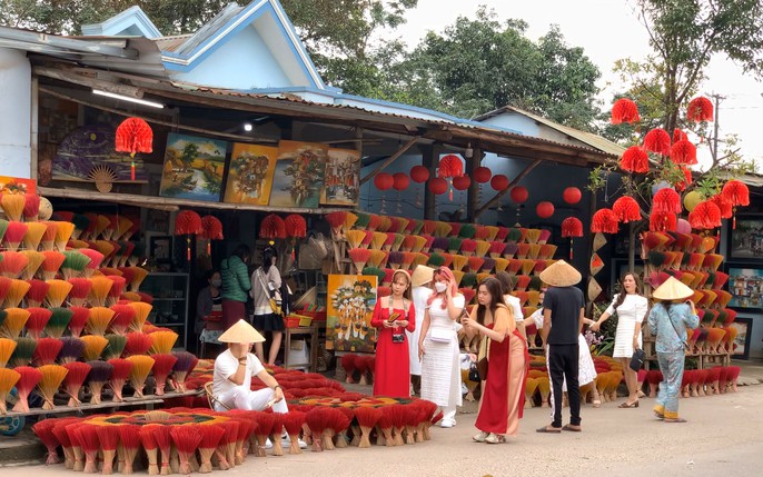 Thuy Xuan Incense Village-Deluxe Group Tours