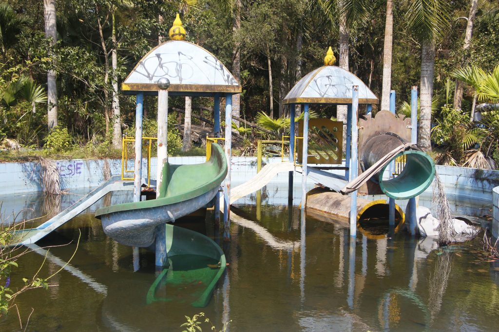 Water Play Area-Deluxe Group Tours